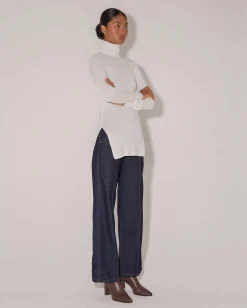 BEATRIX TURTLENECK