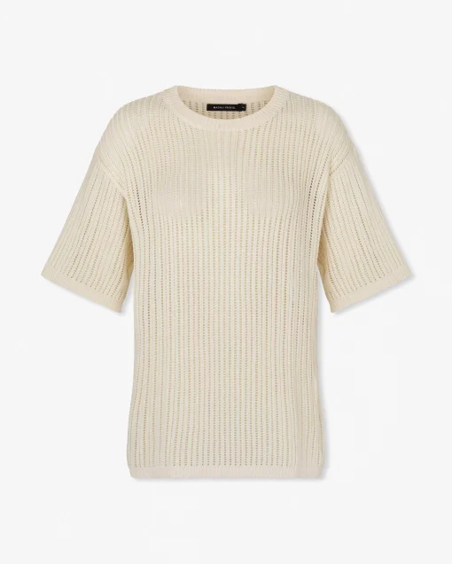 LYLA T-SHIRT